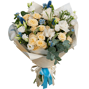 Spray rose: white, cream, light pink 50 cm - 9, lisianthus - 4, White rose 50 cm - 5, Veronica spray, Oksipetalum, Eucalyptus Cinerea, Dried flowers decor, Wrapping Paper
