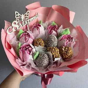 Strawberry Waltz Set with delivery Saint Petersburg
