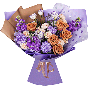 Роза Тоффи - 9, Matthiola Lilac - 3, Purple Lisianthus (Eustoma) - 2, Lilac carnation - 7, Spray rose: white, cream, light pink 50 cm - 4, Limonium (1 pc.), Wrapping Paper