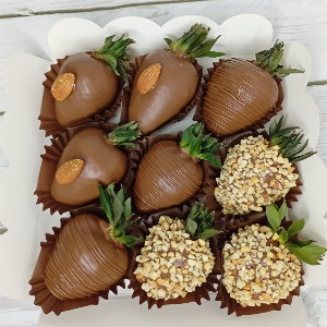 Strawberry "Nut Truffle" with delivery Yekaterinburg