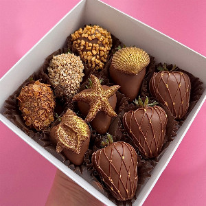 Sea Chocolate-Dipped Strawberries with delivery Vladivostok