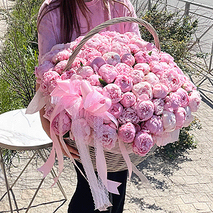 Peony Paradise with delivery Moscow