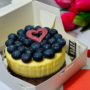 Ruby Dawn New York Bento Cake with delivery Saint Petersburg