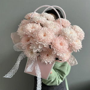 Arrangement "Powder Pink Lace" with delivery Ufa