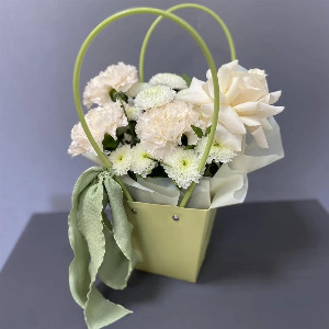 Arrangement "Pistachio Compliment" with delivery Ufa