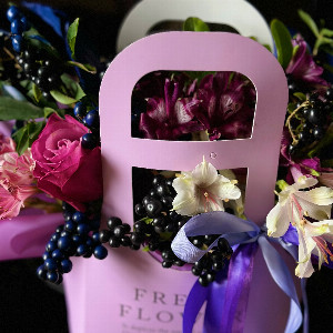 Arrangement "Blueberry Dessert" with delivery Moscow