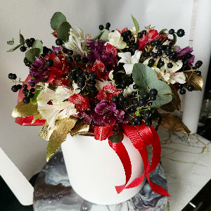 Arrangement "Berry Basket" with delivery Moscow