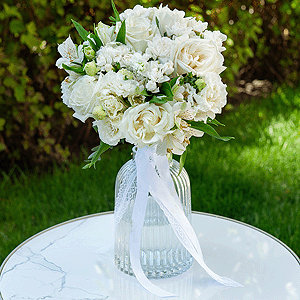 White rose 50 cm Ecuador - 7, Alstromeria white, soft pink - 9, lisianthus - 3, White spray carnation - 5, White Matthiola - 1, Carnation white, cream - 9, Ribbon