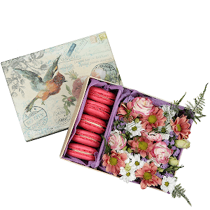 Santini White Spray Chrysanthemum - 2, Pink Lisianthus (Eustoma) - 3, Bacardi Pink Spray Chrysanthemum - 1, biscuit «Macaron» (1 pc.), Blue Statice, Asparagus setaceus (1 pc.), Oasis, Composition Box, Felt