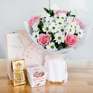 Gift set "Provence Aroma with candies and tea" with delivery Irkutsk