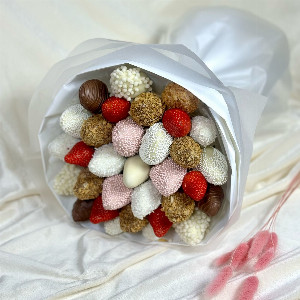 "Strawberry Delight" Bouquet with delivery Vladimir