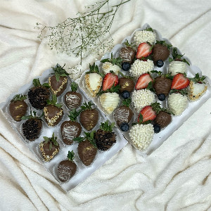 Набор клубники "Праздничный вкус"