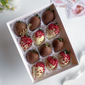 Chocolate-Covered Strawberries "Mom's Joy" with delivery Tyumen