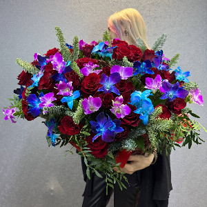 Twilight Magic Basket with delivery Saint Petersburg
