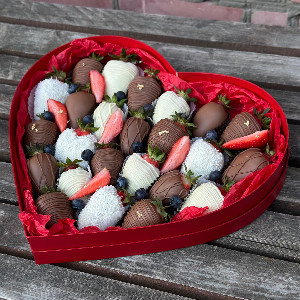 Heart of the North Strawberries with delivery Nizhniy-Novgorod
