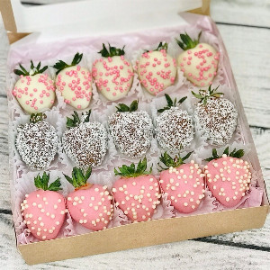 Клубника в шоколаде "Белоснежный каприз"