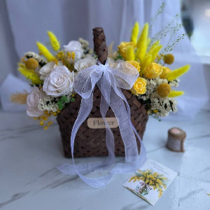 Flower Arrangement "Sunshine Glow" with delivery Nizhniy-Novgorod