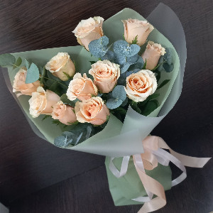Creamy Dawn Bouquet with delivery Tyumen