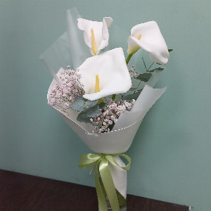 Snowy Symphony Bouquet with delivery Tyumen