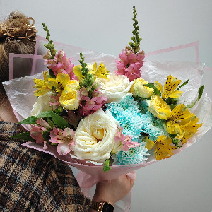 Bouquet "Rainbow Wonder" with delivery Tyumen