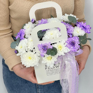 Composition "Floral Handbag" with delivery Tyumen