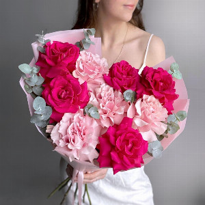 Bouquet "Raspberry Dessert" with delivery Tyumen