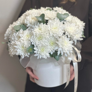 Composition "White Pearl" with delivery Tyumen