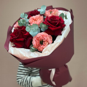 Bouquet "Red Velvet" with delivery Tyumen