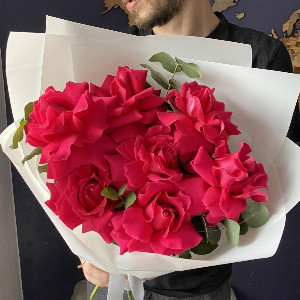 Bouquet "Raspberry Sunrise" with delivery Tyumen