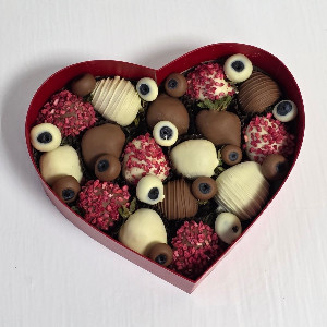 Blue Heart Chocolate Covered Strawberries with delivery Nizhniy-Novgorod