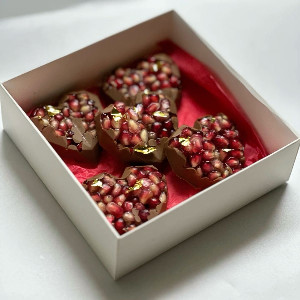 Pomegranate Glaze Pomegranate in Chocolate with delivery Nizhniy-Novgorod