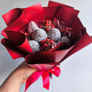 Chocolate Velvet Bouquet with delivery Kaliningrad