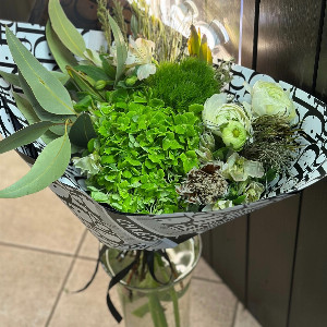 Tropical Breeze Bouquet with delivery Saint Petersburg