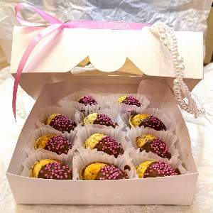 Classic Genre Chocolate Dipped Nuts with delivery Tyumen