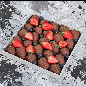 Berry Mix Strawberry Set with delivery Sochi