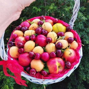 Fruit Assortment Fresh Fruit Basket with delivery Yekaterinburg
