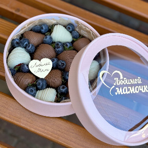 Mother's Care Chocolate Strawberries with delivery Nizhniy-Novgorod