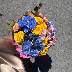 Sunny Gleam Bouquet with delivery Tyumen
