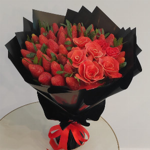 Strawberry with Flowers "Ruby Dawn" with delivery Tyumen