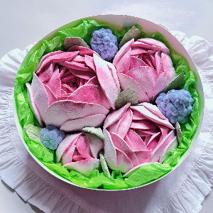 Peony Dream Marshmallow with delivery Moscow