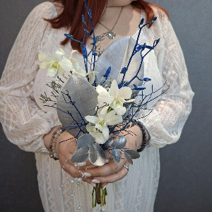 Silver Veil Bridal Bouquet with delivery Saint Petersburg