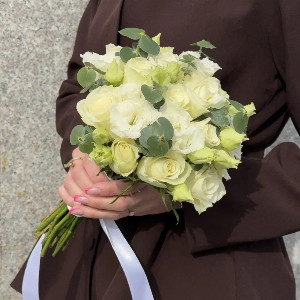 White Satin Wedding Bouquet with delivery Kaliningrad