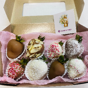 Клубника в шоколаде "Шоколадный каприз" с доставкой в Челябинске