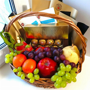 Продуктовая корзина "Изобилие вкуса" с доставкой в Волгограде
