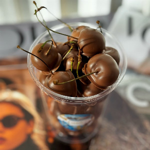Cherry Afternoon Berry Set with delivery Arkhangelsk
