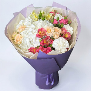 Sunset Palette Bouquet with Hydrangea and Roses with delivery Saint Petersburg