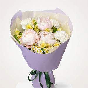 Between Garden and Meadow Bouquet with Peonies and Alstroemerias with delivery Saint Petersburg