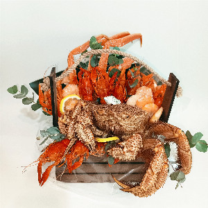 Ящик "Краб на море" с ракушками