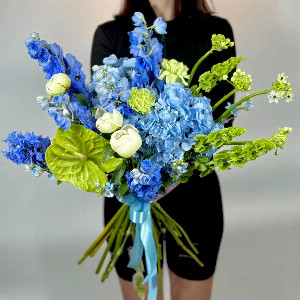 Bouquet "Northern Lights" with Peonies with delivery Moscow