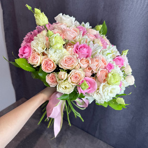 Gentle Waltz Bouquet with Roses and Eustoma with delivery Krasnodar